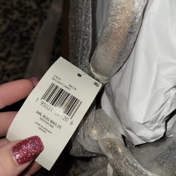 Rogue & Tom Wesselmann NWT - Picture 5 of 7